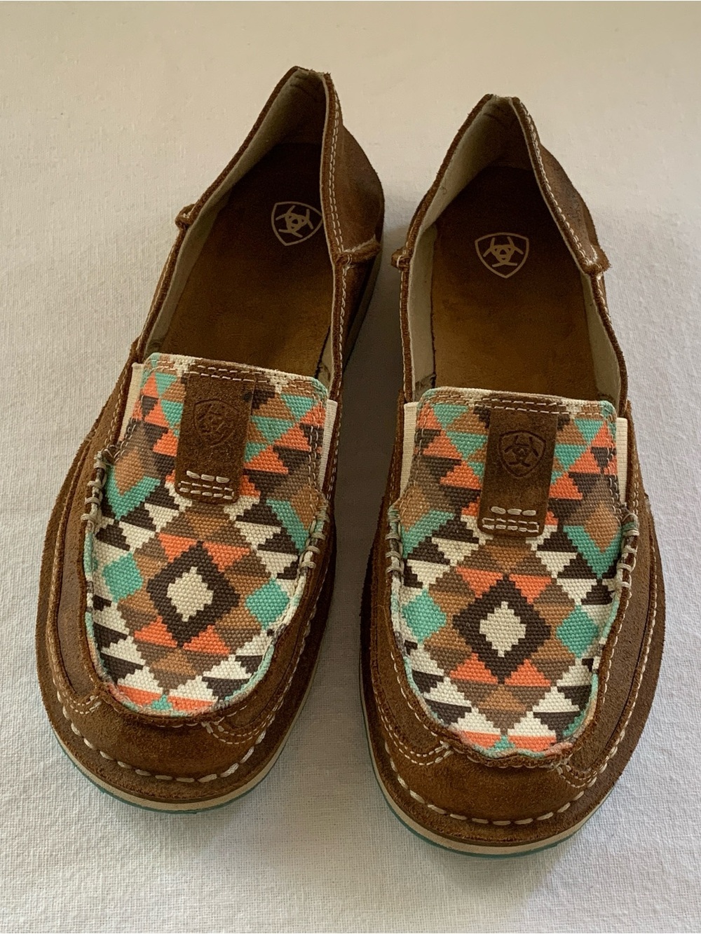 Ariat Brown Genuine Leather Moccasin Loafers Slip On Shoes Aztec Print size 7